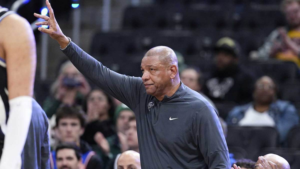 开云体育官方入口-NBA传闻：雄鹿与奇才或将争夺新任主教练